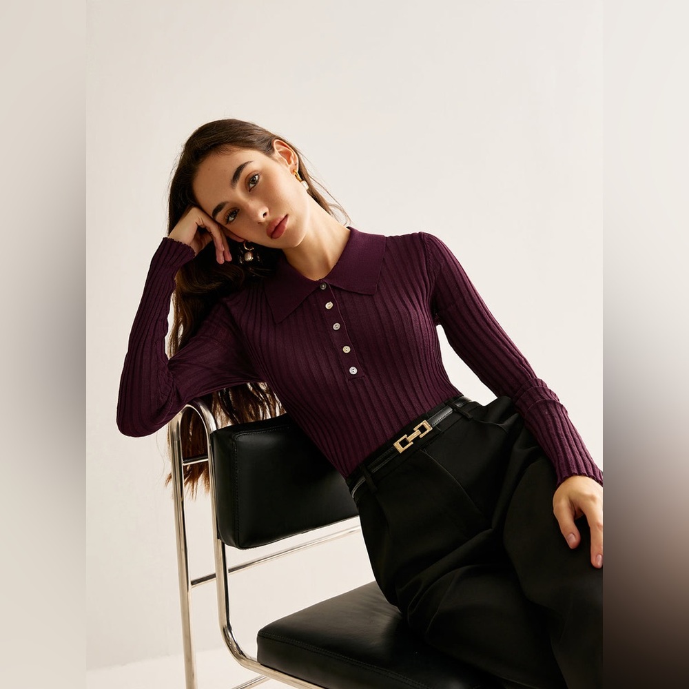 NWOT Commense Burgundy High Stretch Lapel Knit Top Size Small